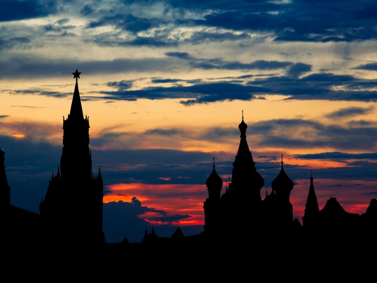 silhouette of moscow kremlin at vibrant sunset