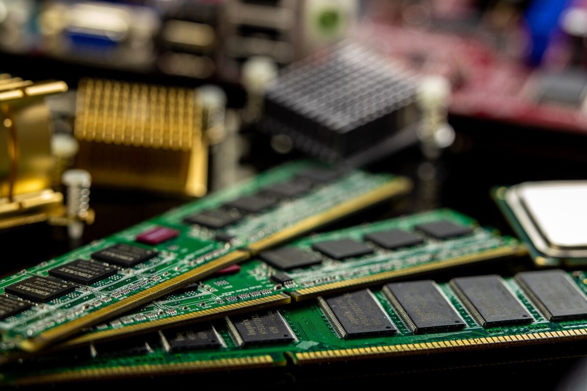 green and black computer ram stick